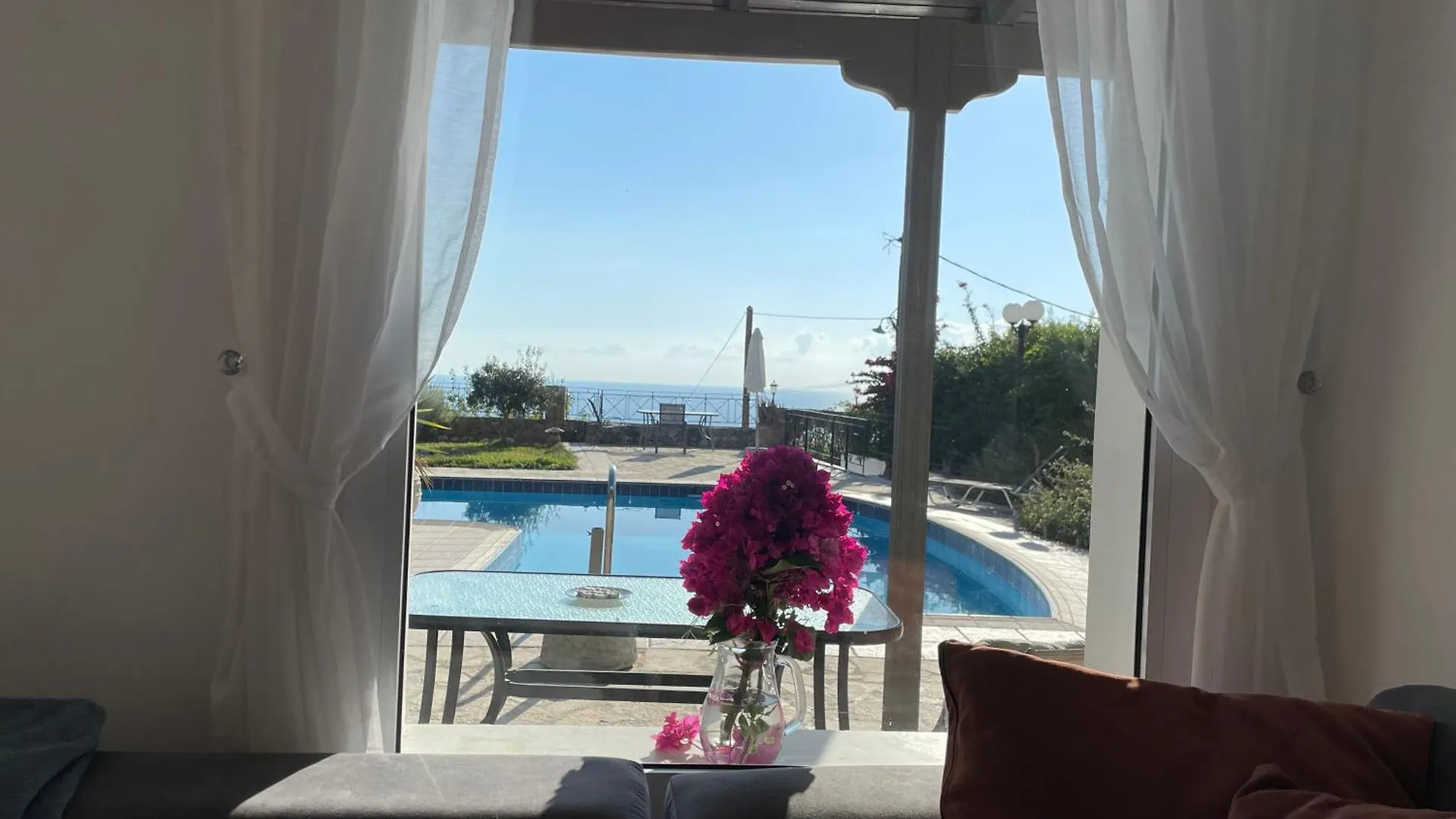 Villa Eleni Lakíthra 0*,